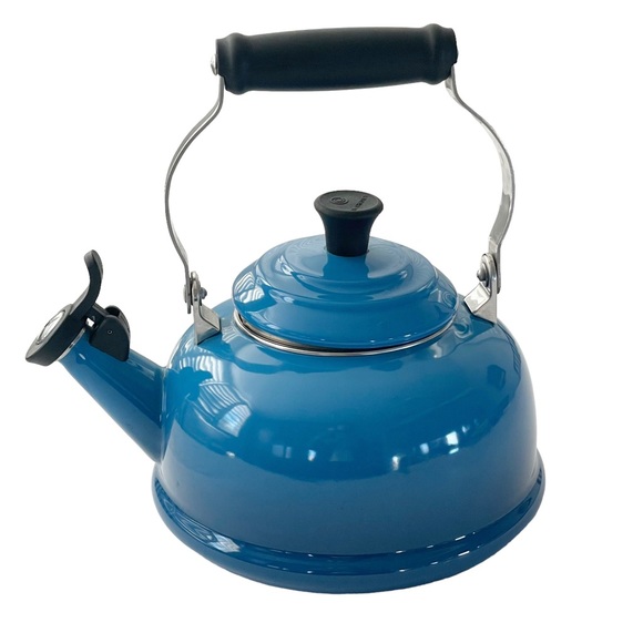 Le Creuset Kitchen Le Creuset Tea Kettle Blue Ombr Enamel Stainless Black Handle 6 L 17 Qt